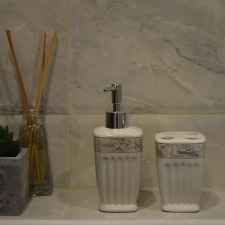 Cosy Seaside Apartment