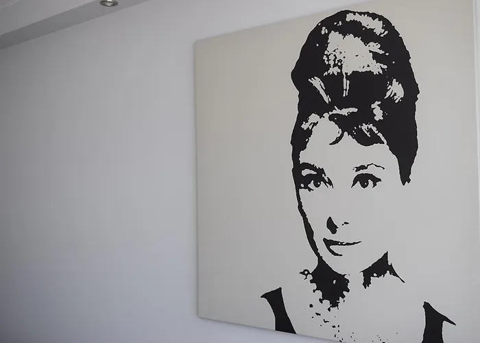 Cosy Seaside Apartment